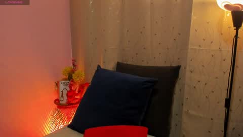 Snapshot of dafnemel chatting on April 1, 8:28 pm dafnemel online show from April 1, 8:28 pm