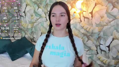 Snapshot of dafnevega chatting on February 6, 7:51 pm Dafne online show from February 6, 7:51 pm