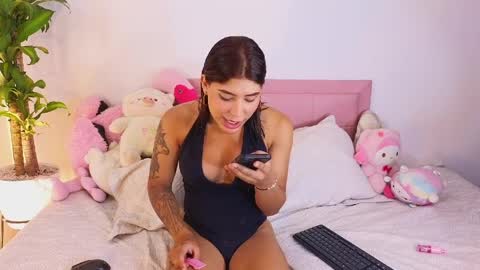 Dahiana online show from April 7, 9:37 pm