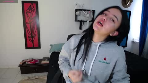 Snapshot of dahiana_sterling chatting on January 25, 12:05 pm Dahiana online show from January 25, 12:05 pm