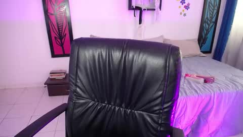 Snapshot of dahiana_sterling chatting on February 10, 6:03 pm Dahiana online show from February 10, 6:03 pm