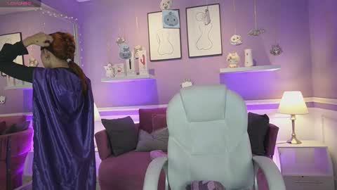 Dahlia Grey online show from October 30, 11:33 am