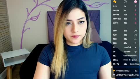 Snapshot of dahliamoore chatting on December 4, 3:54 pm Dahlia online show from December 4, 3:54 pm