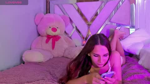 Snapshot of daicell_juliana chatting on November 8, 4:45 am daicell juliana online show from November 8, 4:45 am