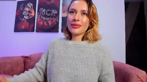 Snapshot of dailynrose chatting on July 7, 3:53 am DAILY online show from July 7, 3:53 am