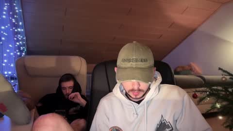 Snapshot of daimon_hall chatting on January 6, 3:42 am Daimon online show from January 6, 3:42 am