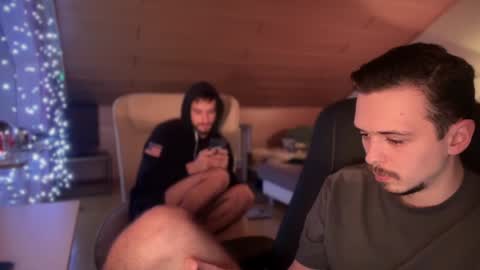 Snapshot of daimon_hall chatting on January 8, 1:21 am Daimon online show from January 8, 1:21 am