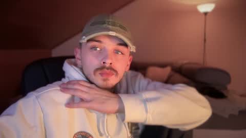 Snapshot of daimon_hall chatting on February 5, 1:04 am Daimon online show from February 5, 1:04 am