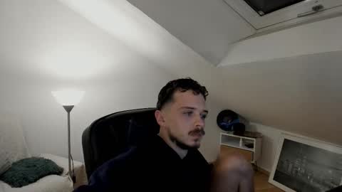 Snapshot of daimon_hall chatting on September 14, 11:37 pm Daimon online show from September 14, 11:37 pm