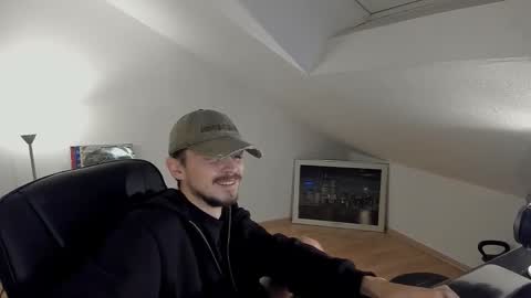 Snapshot of daimon_hall chatting on October 24, 11:01 pm Daimon online show from October 24, 11:01 pm