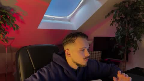 Snapshot of daimon_hall chatting on February 22, 2:15 pm Daimon online show from February 22, 2:15 pm