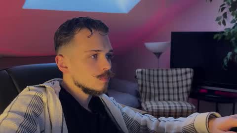 Snapshot of daimon_hall chatting on February 28, 1:56 pm Daimon online show from February 28, 1:56 pm