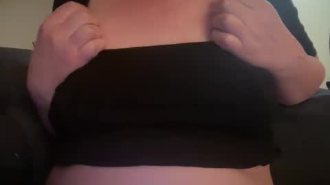 Mx Mommy Moo online show from April 6, 4:21 am