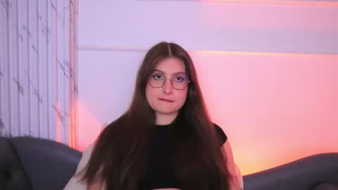 Lauren            online show from December 22, 4:09 am