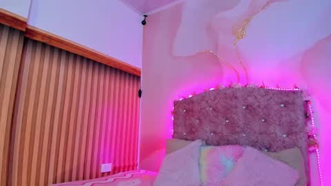 Snapshot of daisy__rose chatting on March 6, 3:02 am Dai online show from March 6, 3:02 am