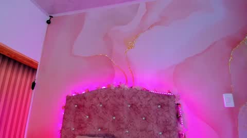 Snapshot of daisy__rose chatting on March 7, 3:08 am Dai online show from March 7, 3:08 am