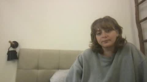 daisy_lately online show from November 4, 2:49 pm