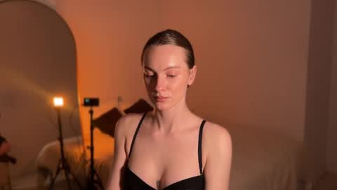 Daisy   Fansly - Daisyymint  online show from April 2, 4:59 pm