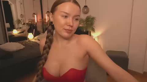 Snapshot of daisy_stacey chatting on September 20, 6:09 pm Stacey online show from September 20, 6:09 pm