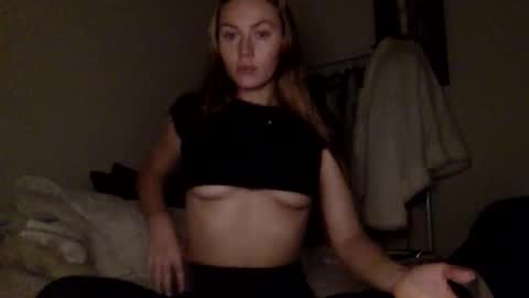 Snapshot of daisycollins1111 chatting on May 24, 7:57 am Daisy online show from May 24, 7:57 am