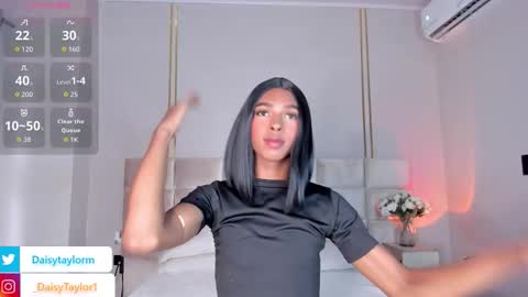 Daisy online show from November 14, 12:15 pm