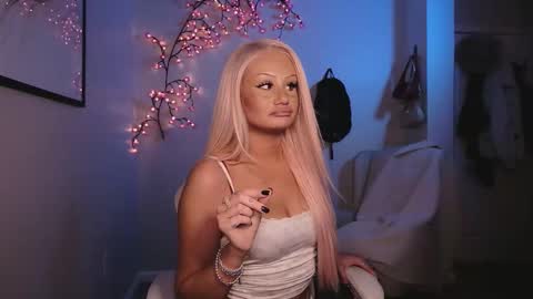 daisy online show from February 11, 12:37 am