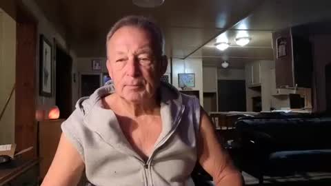 dakit online show from October 12, 1:21 pm