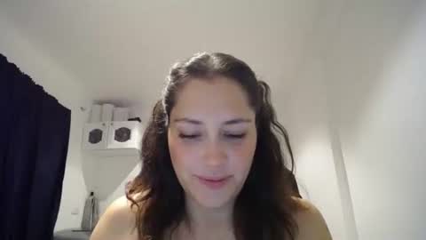 IG  dakotasofiaa online show from January 14, 4:07 am