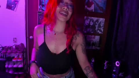 Dakota Crab online show from December 15, 2:08 am