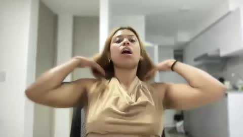 Snapshot of dakota_fenty chatting on October 9, 9:46 pm Dakota Fenty online show from October 9, 9:46 pm