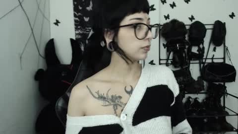 dakota online show from February 14, 3:36 am