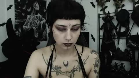 dakota online show from June 26, 2:49 am