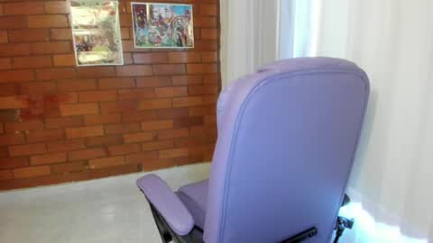 The girl of your dreams o online show from February 25, 5:58 pm