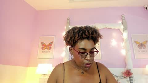 Snapshot of dakotasexshow2 chatting on December 10, 10:58 pm Dakota Sex Show  online show from December 10, 10:58 pm