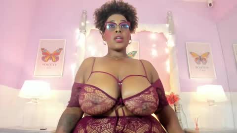 Snapshot of dakotasexshow2 chatting on February 21, 7:54 pm Dakota Sex Show  online show from February 21, 7:54 pm