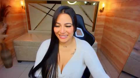 Dakotha  online show from December 4, 3:16 am