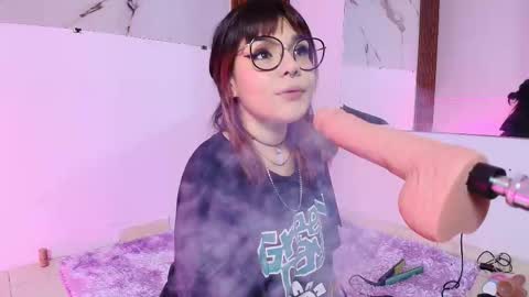 Snapshot of dakotta666 chatting on February 20, 9:48 pm dakotta666 online show from February 20, 9:48 pm