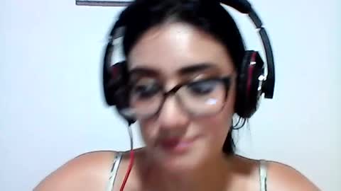 Dakottamonroe online show from April 30, 3:24 am