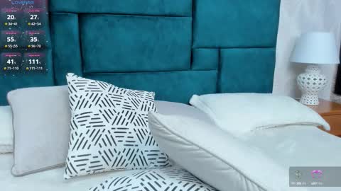 Violeta online show from September 13, 1:33 pm