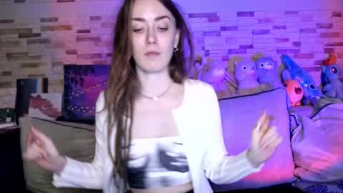 Dalia  online show from October 9, 9:18 am