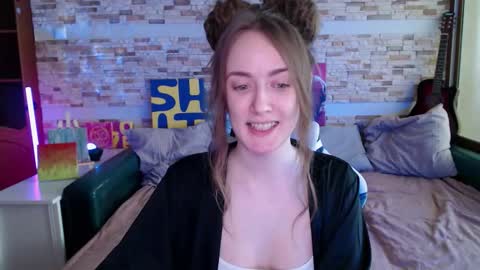 Dalia  online show from March 28, 9:42 am