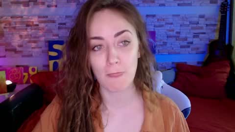 Snapshot of dalia_peach chatting on May 20, 11:05 am Dalia online show from May 20, 11:05 am
