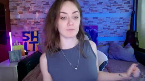 Snapshot of dalia_peach chatting on June 2, 10:39 am Dalia online show from June 2, 10:39 am