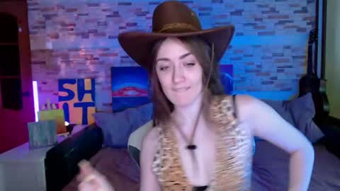 Snapshot of dalia_peach chatting on June 19, 10:19 am Dalia online show from June 19, 10:19 am