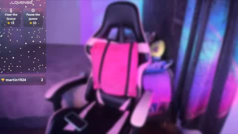 Dalia April online show from April 8, 1:05 am