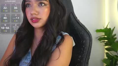 Dalila  online show from April 3, 7:34 pm