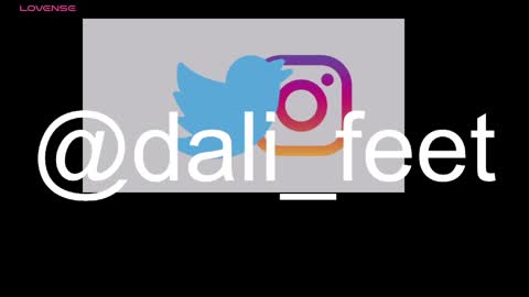 Snapshot of dalila_oficials chatting on June 3, 11:13 am online show from June 3, 11:13 am