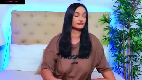 Snapshot of daliyaa_ chatting on September 20, 8:37 am daliyaa_ online show from September 20, 8:37 am