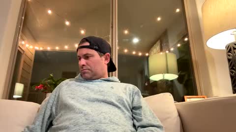 Snapshot of dalyfun chatting on February 27, 6:35 am dalyfun online show from February 27, 6:35 am