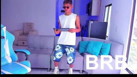 damar_felipe online show from February 21, 5:35 am